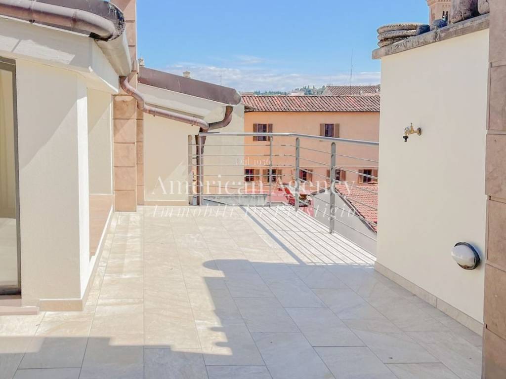 appartamento in affitto a Firenze in zona Centro Santa Maria Novella