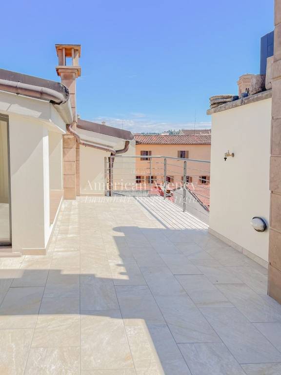 appartamento in affitto a Firenze in zona Ognissanti