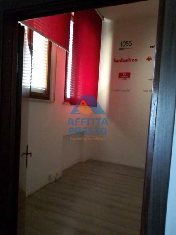 locale di sgombero in affitto a Fucecchio