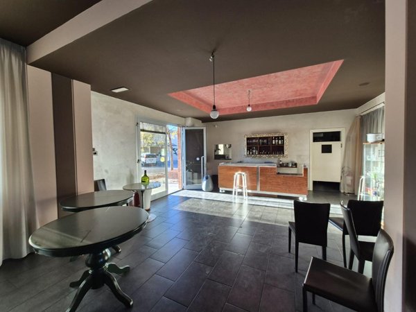 locale commerciale in affitto a Fucecchio