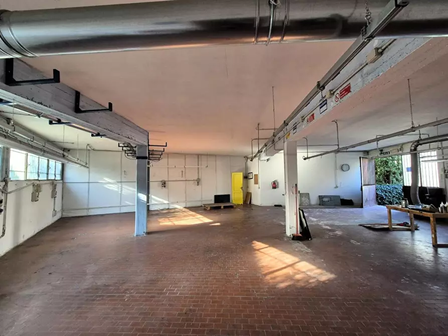 locale commerciale in affitto a Fucecchio