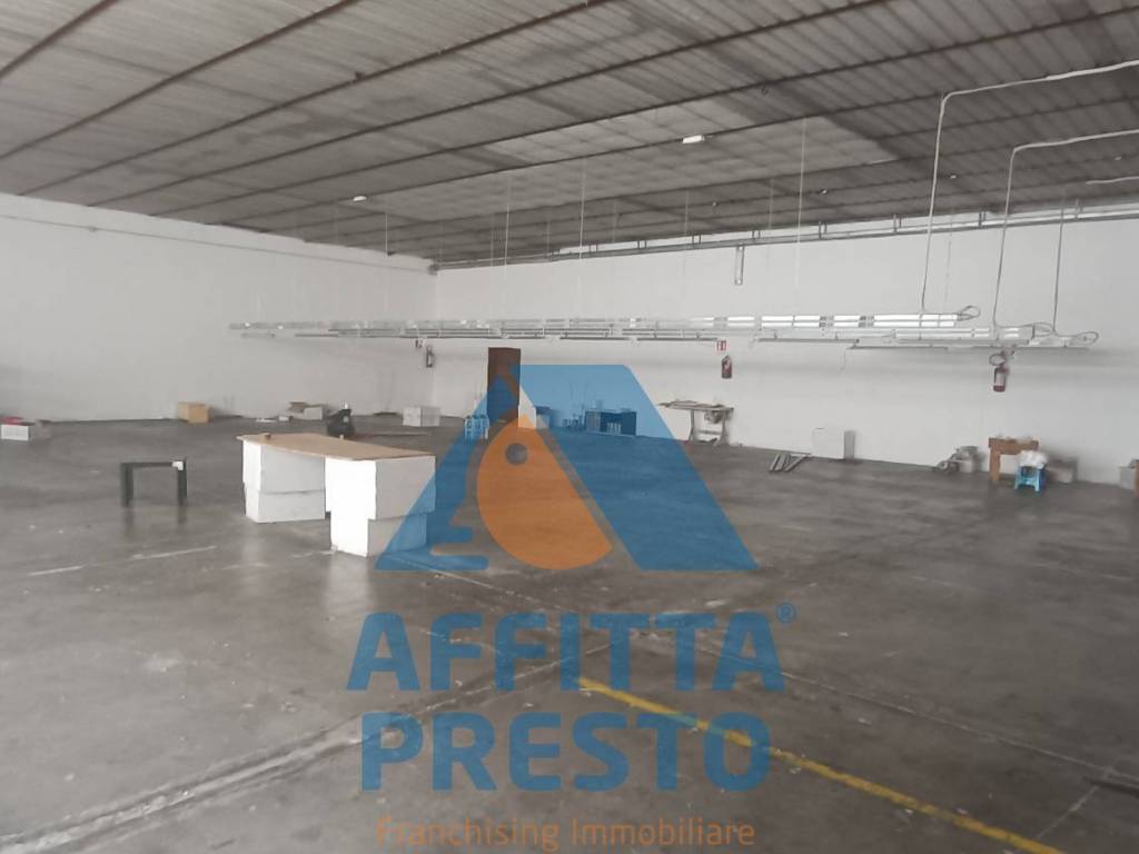 locale commerciale in affitto a Fucecchio in zona Le Botteghe