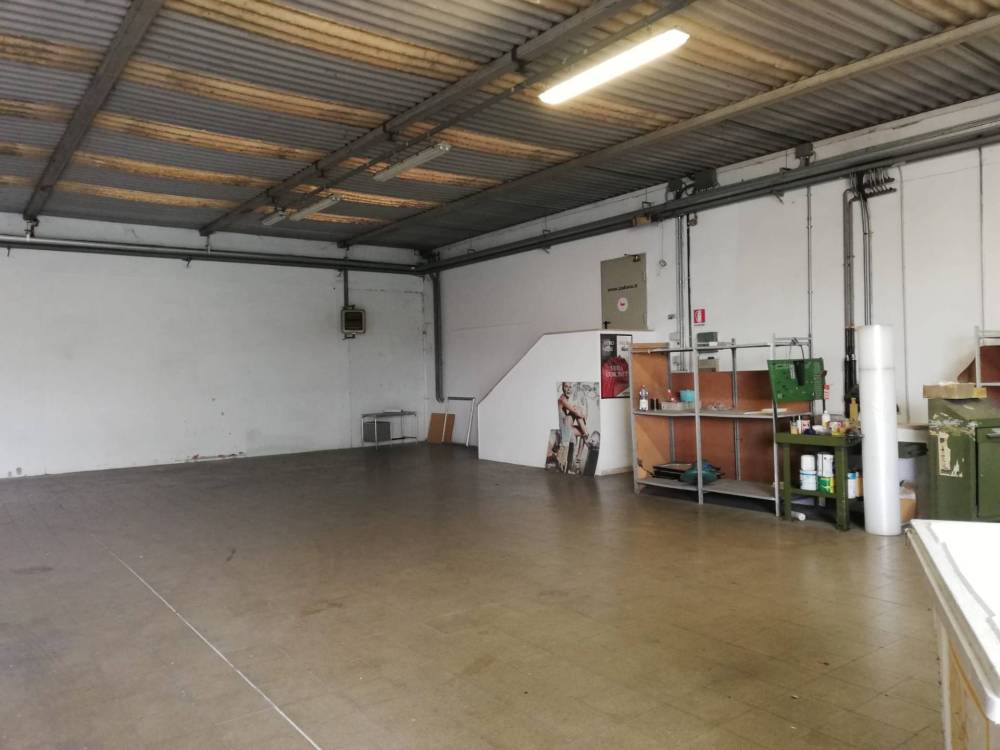 negozio in affitto a Gambassi Terme