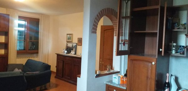 casa indipendente in affitto a Gambassi Terme