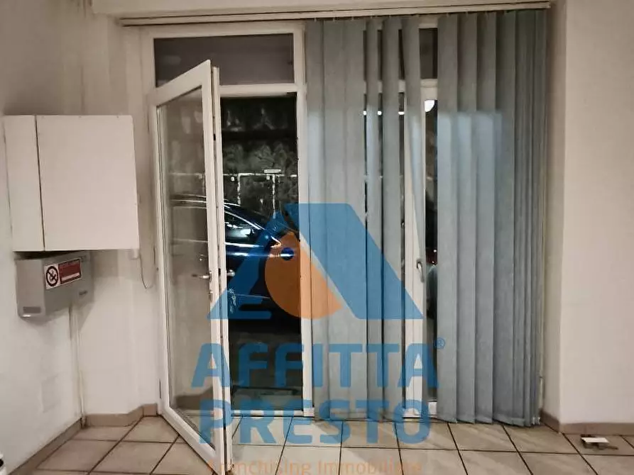 negozio in affitto a Lastra a Signa