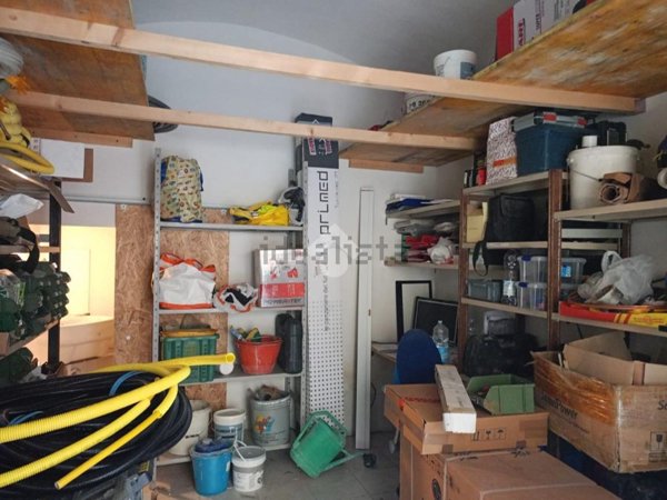 locale di sgombero in affitto a Lastra a Signa