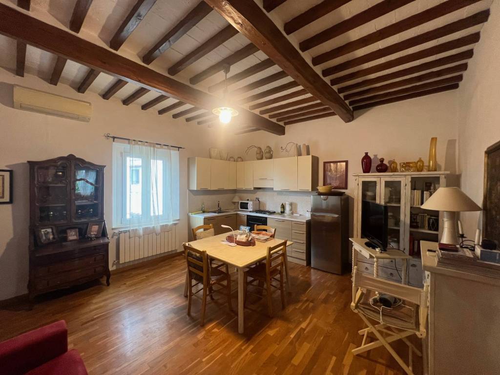 appartamento in affitto a Lastra a Signa in zona Ginestra Fiorentina