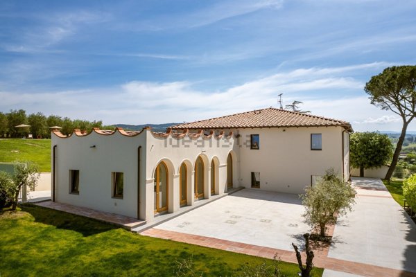 appartamento in affitto a Lastra a Signa in zona Ginestra Fiorentina