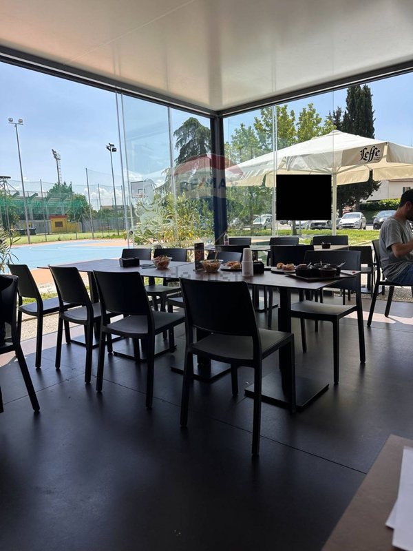 negozio in affitto a Lastra a Signa