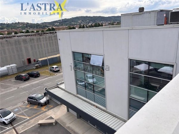 ufficio in affitto a Lastra a Signa