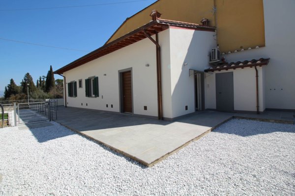 appartamento in affitto a Lastra a Signa