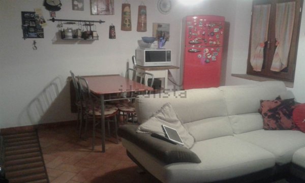 appartamento in affitto a Lastra a Signa in zona Quattro Strade