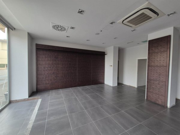 negozio in affitto a Lastra a Signa