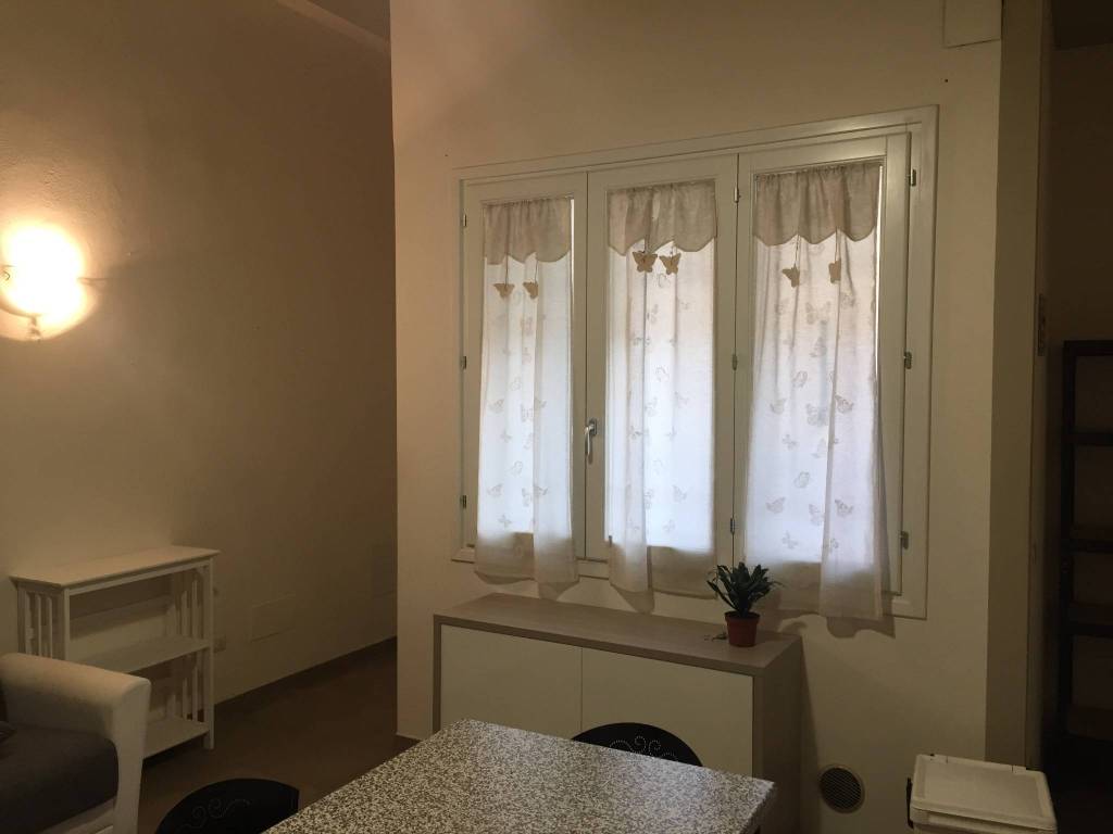 appartamento in affitto a Lastra a Signa in zona Ginestra Fiorentina