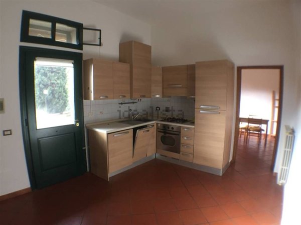 appartamento in affitto a Lastra a Signa in zona Val di Rose