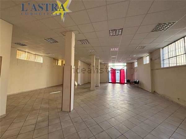 ufficio in affitto a Lastra a Signa in zona Calcinaia