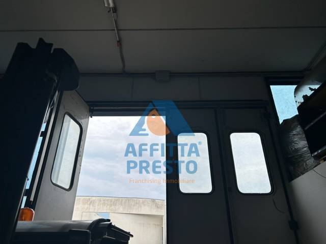 locale commerciale in affitto a Montelupo Fiorentino