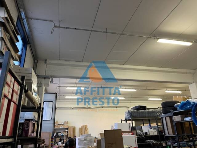 locale commerciale in affitto a Montelupo Fiorentino