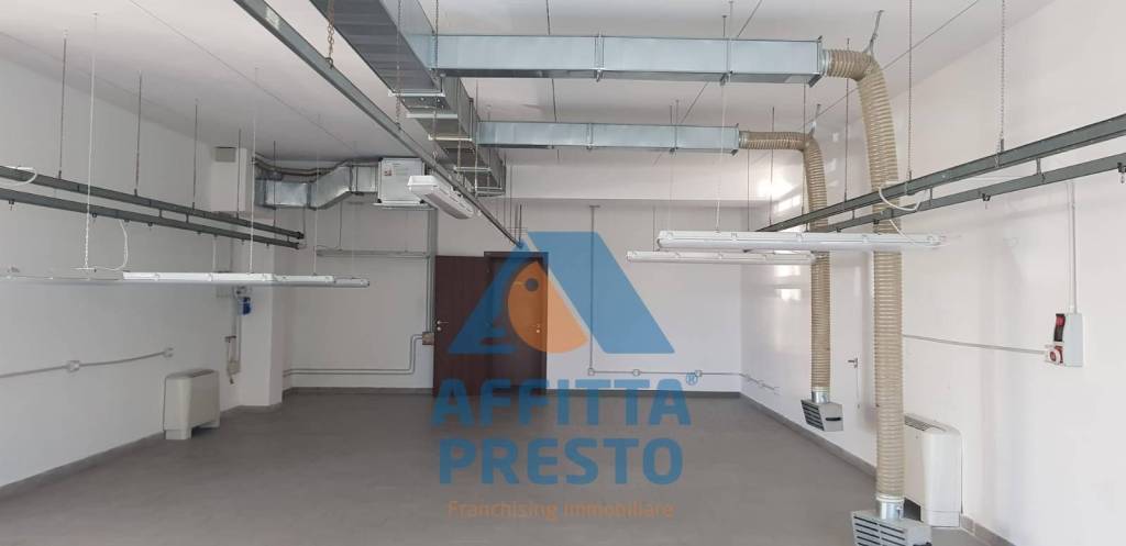 negozio in affitto a Montelupo Fiorentino