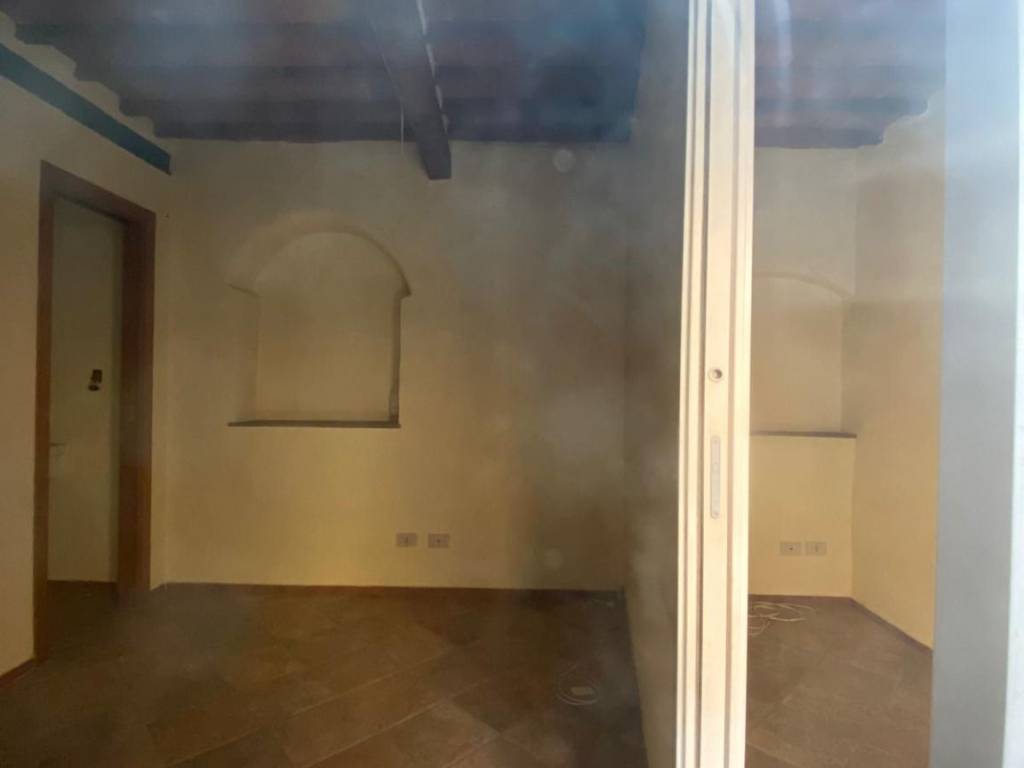 negozio in affitto a Montelupo Fiorentino