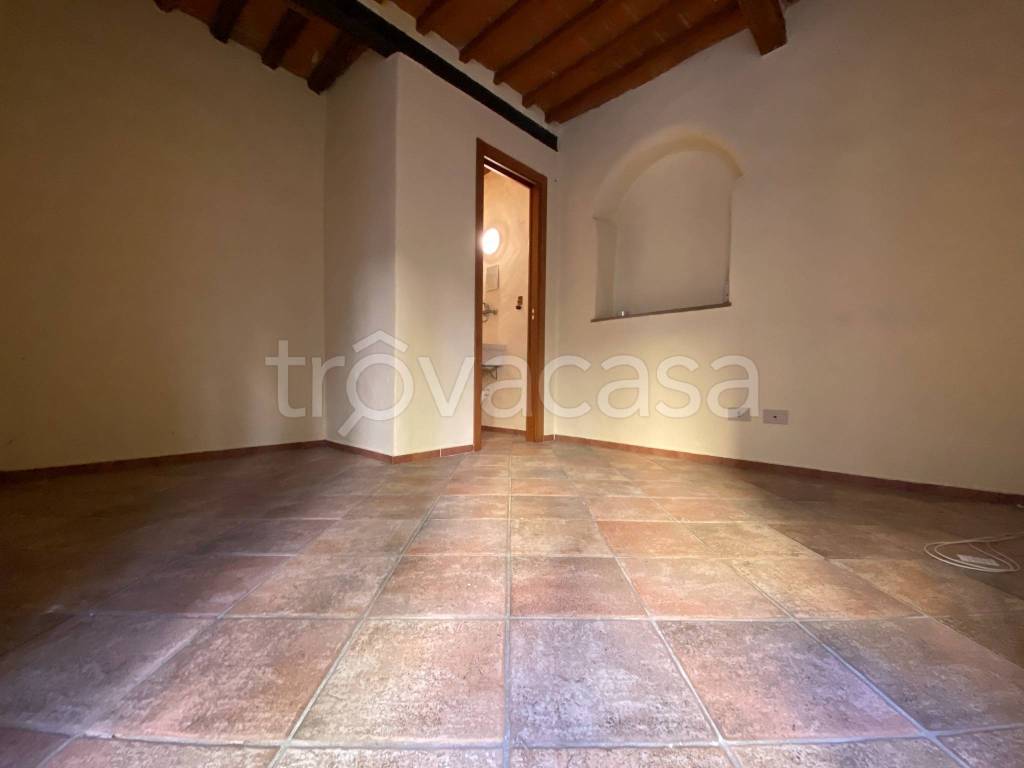 negozio in affitto a Montelupo Fiorentino