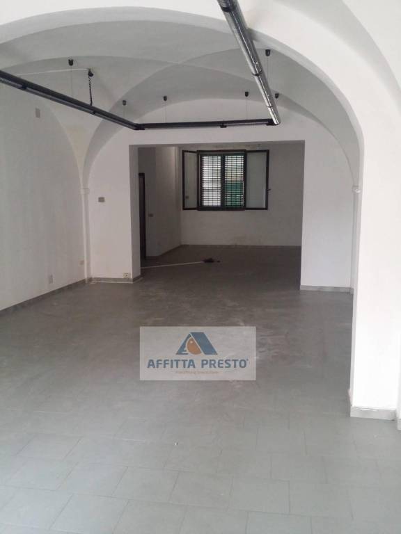 negozio in affitto a Montelupo Fiorentino