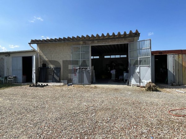 locale di sgombero in affitto a Montelupo Fiorentino in zona Fibbiana