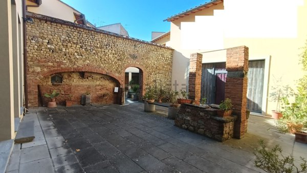 locale commerciale in affitto a Montelupo Fiorentino