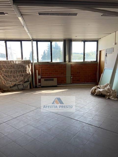 negozio in affitto a Montespertoli in zona Martignana