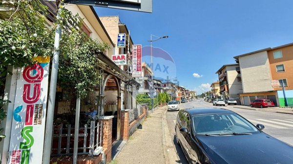 negozio in affitto a Montespertoli