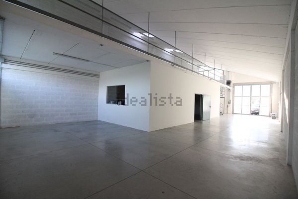 capannone in affitto a Montespertoli in zona Baccaiano