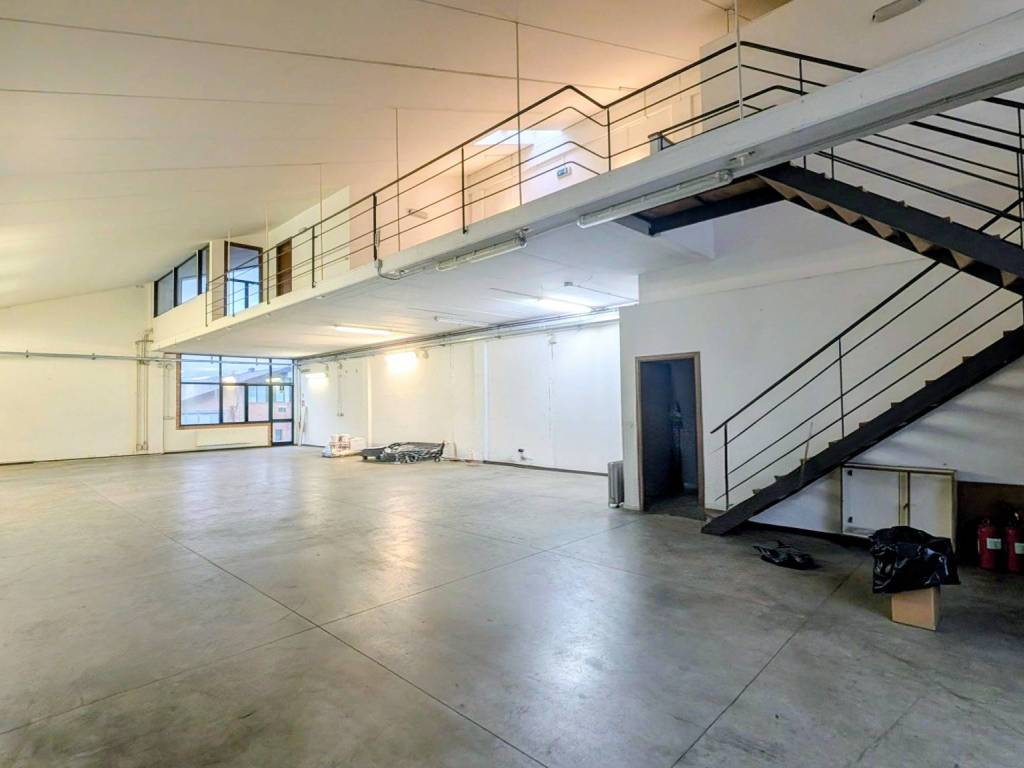 locale commerciale in affitto a Montespertoli in zona Baccaiano