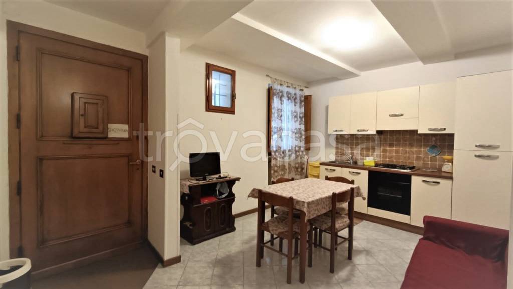 appartamento in affitto a Pelago in zona San Francesco