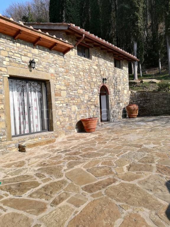casa indipendente in affitto a Pelago in zona Carbonile