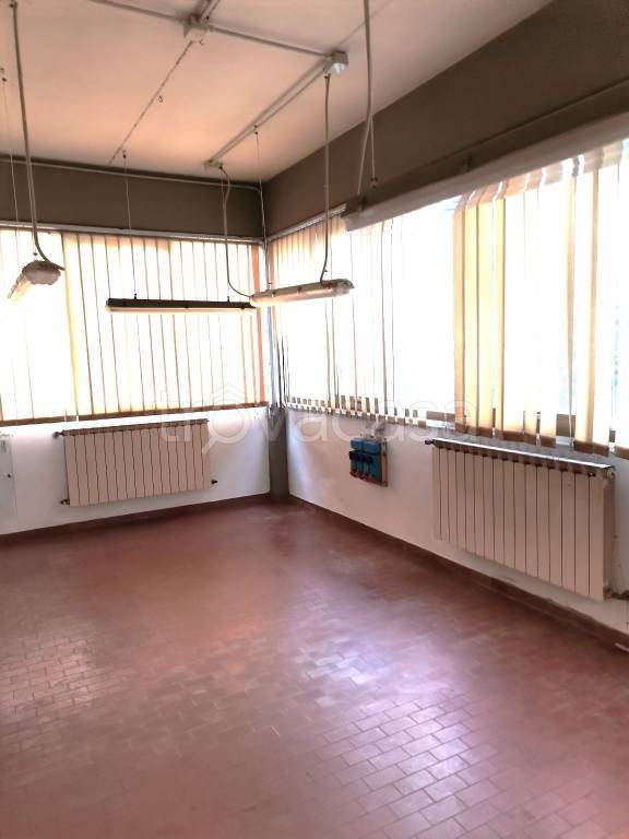 locale commerciale in affitto a Pontassieve