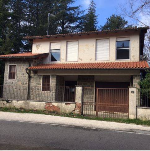 locale commerciale in affitto a Reggello in zona Saltino