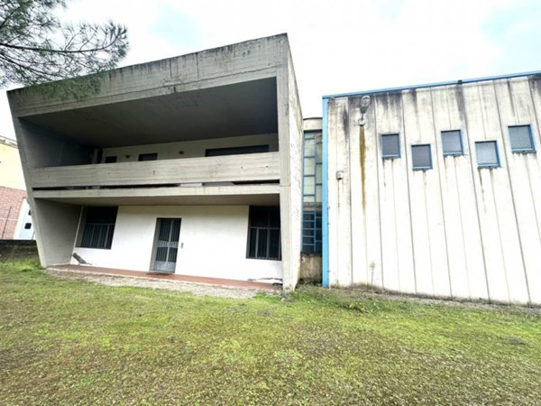 locale commerciale in affitto a Rignano sull'Arno in zona Rosano