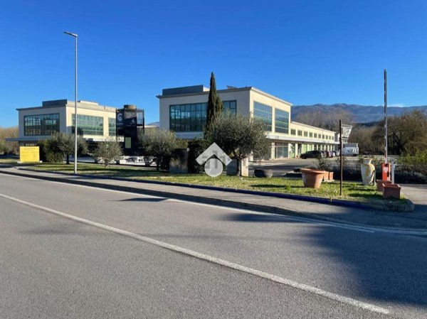 locale commerciale in affitto a Rignano sull'Arno