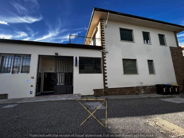 locale di sgombero in affitto a San Casciano in Val di Pesa