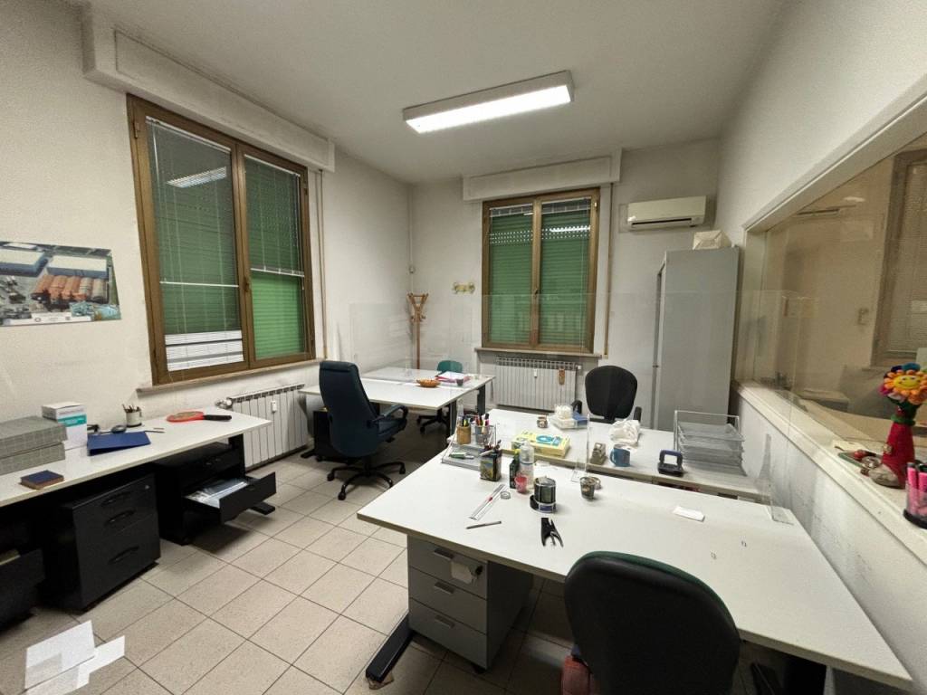 ufficio in affitto a Scandicci in zona Casellina
