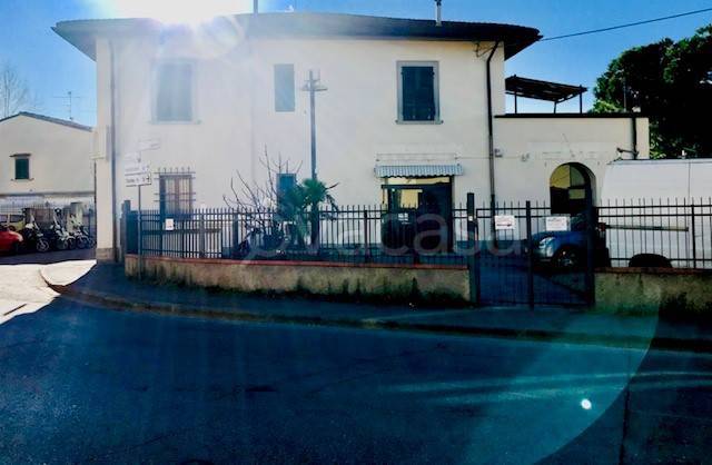 trivano in affitto a Scandicci in zona Ponte a Greve