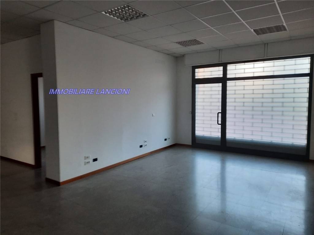 ufficio in affitto a Scandicci in zona Casellina