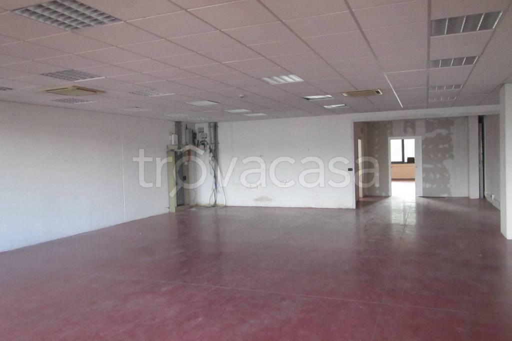 locale commerciale in affitto a Scandicci in zona Casellina