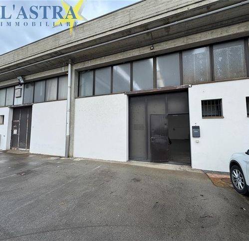 locale commerciale in affitto a Scandicci