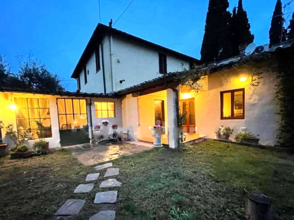 casa indipendente in affitto a Scandicci in zona San Martino alla Palma