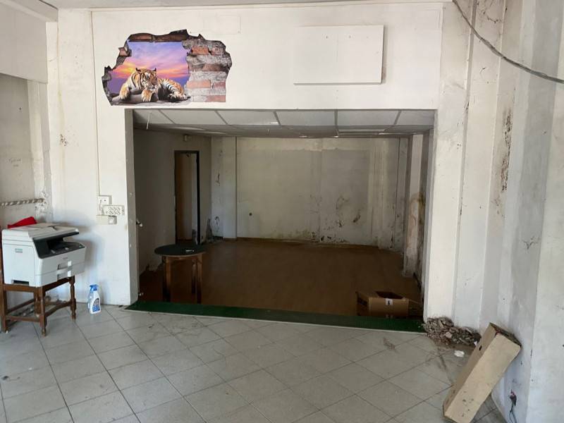 locale commerciale in affitto a Scandicci