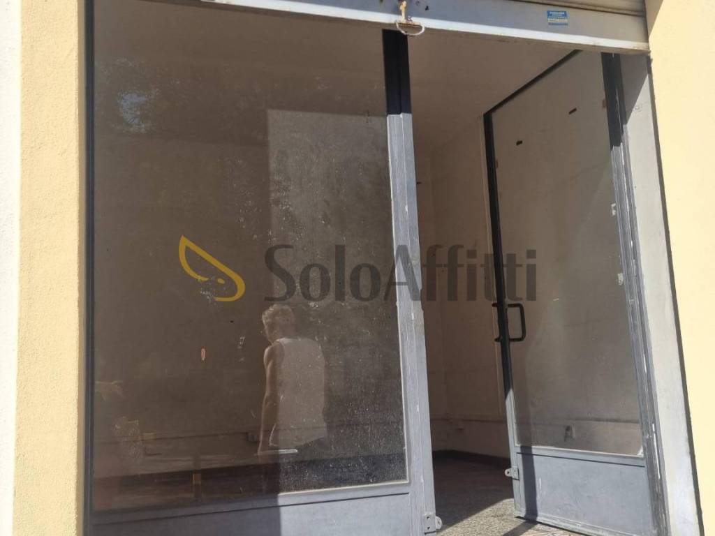 negozio in affitto a Scandicci in zona Casellina