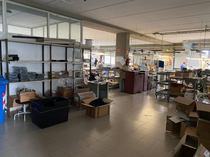 locale commerciale in affitto a Scandicci in zona Casellina