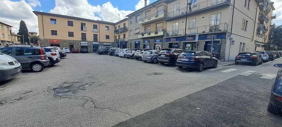 trivano in affitto a Scandicci in zona Casellina