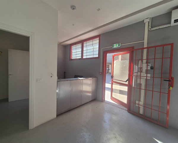 ufficio in affitto a Scandicci in zona Casellina